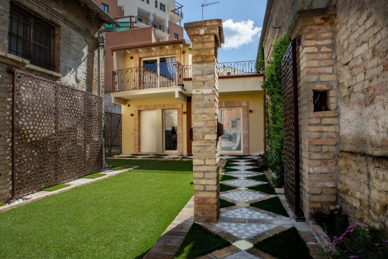 B&B Le Casette Chieti Bagian luar foto